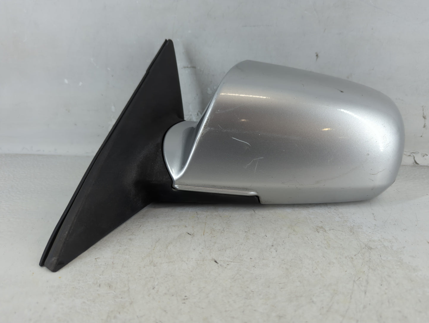 2006-2008 Kia Optima Driver Left Side View Manual Door Mirror Silver - Oemusedautoparts1.com