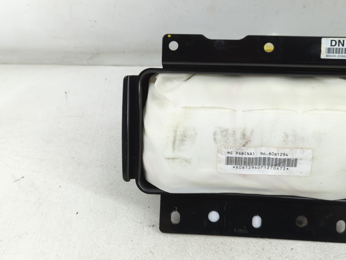 2006-2008 Kia Optima Air Bag Passenger Right Dashboard OEM P/N:E0APBV61CY0123 Fits Fits 2006 2007 2008 OEM Used Auto Parts -