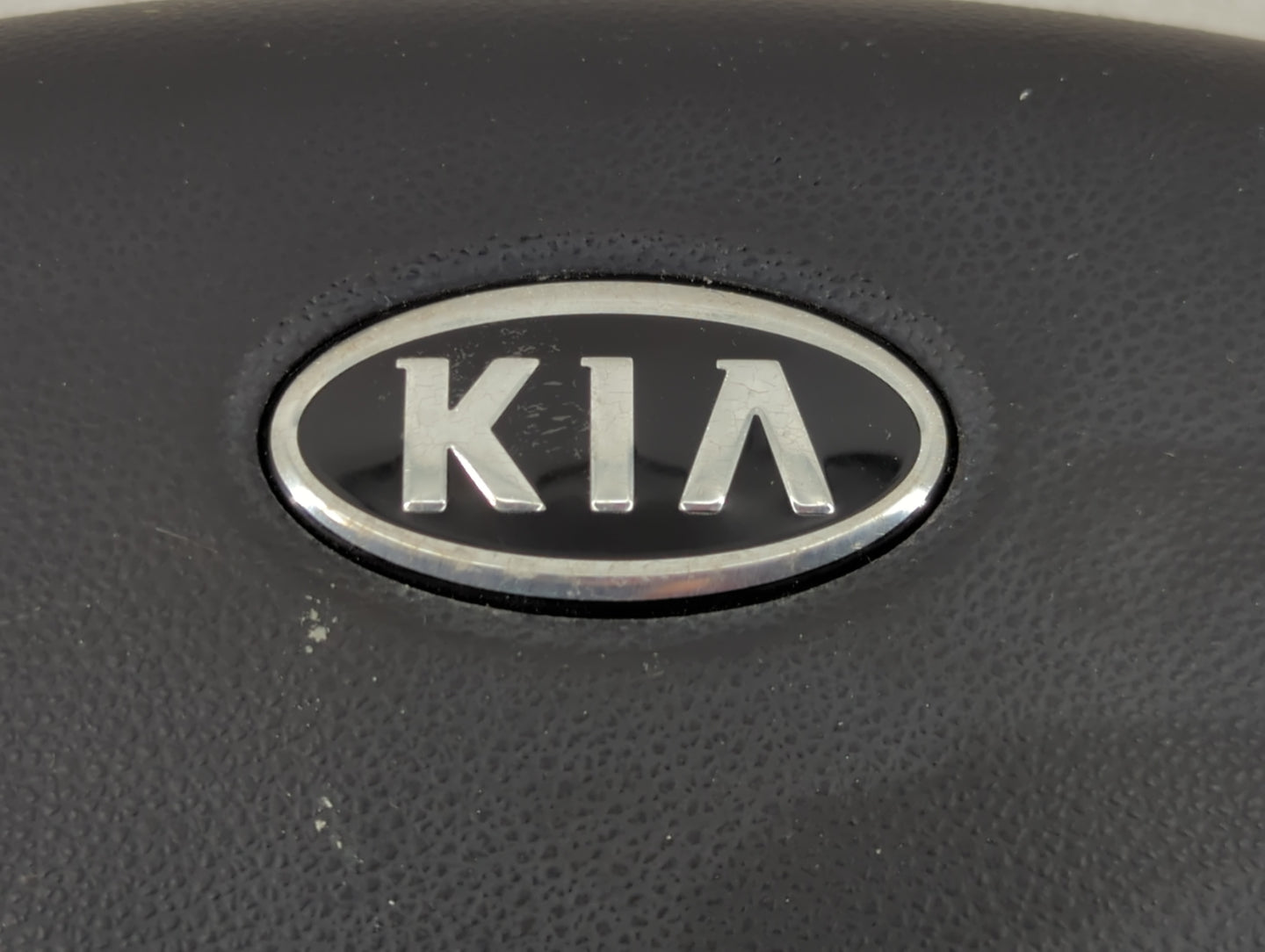 2006-2008 Kia Optima Air Bag Driver Left Steering Wheel Mounted P/N:KKV U35 3X FTD Fits Fits 2006 2007 2008 OEM Used Auto Pa