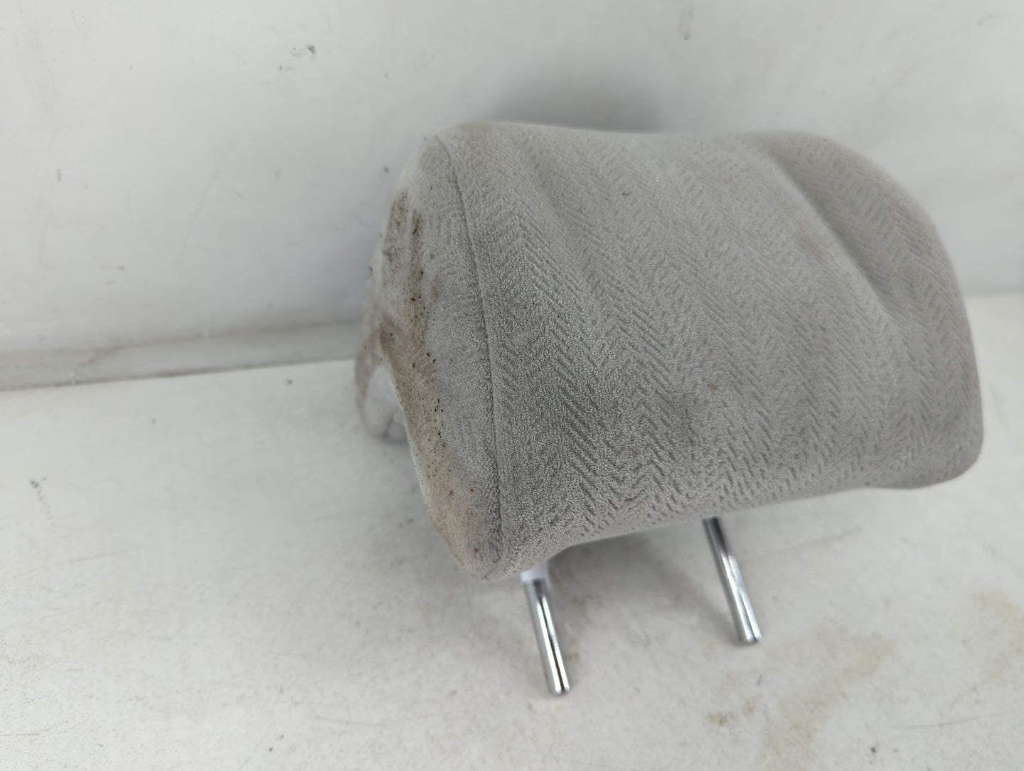 2008 Kia Optima Headrest Head Rest Rear Center Seat Fits OEM Used Auto Parts - Oemusedautoparts1.com
