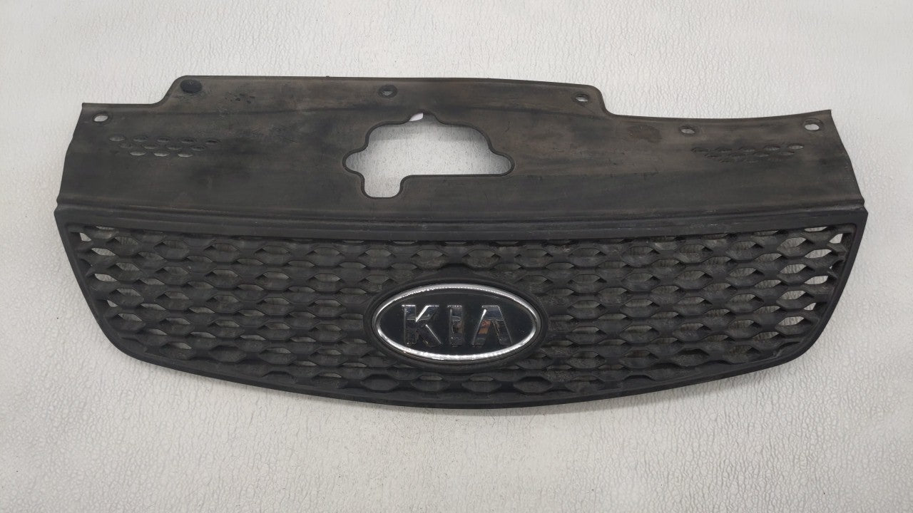 2006-2009 Kia Rio Front Grille Bumper Not Included - Oemusedautoparts1.com