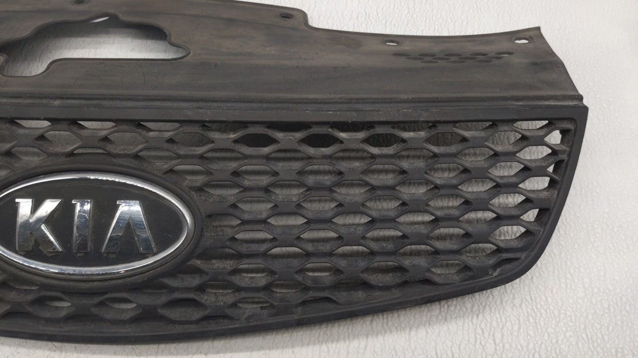 2006-2009 Kia Rio Front Grille Bumper Not Included - Oemusedautoparts1.com
