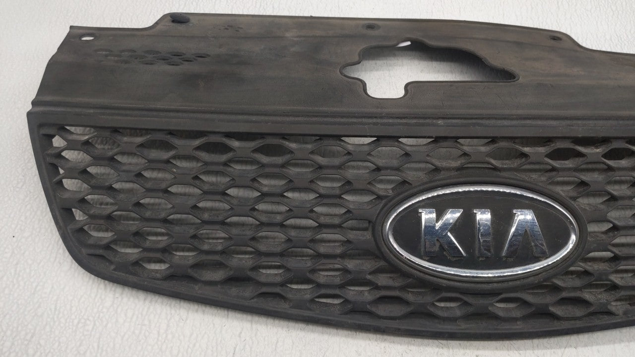 2006-2009 Kia Rio Front Grille Bumper Not Included - Oemusedautoparts1.com