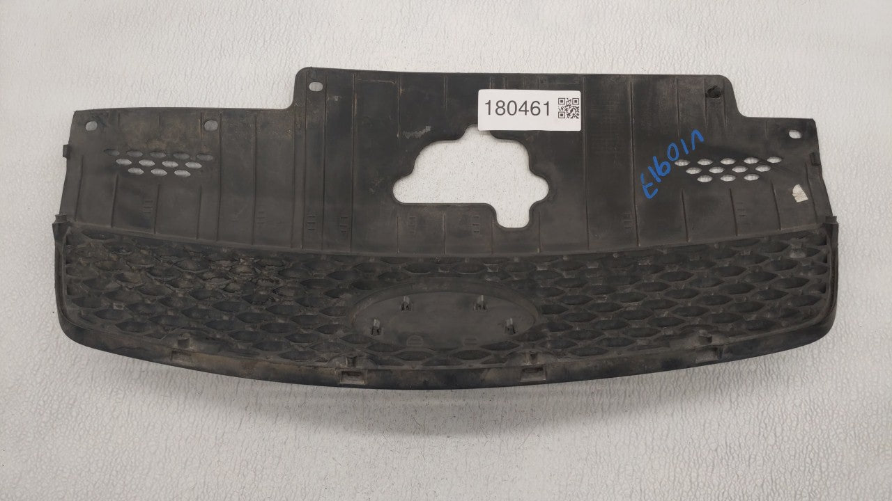 2006-2009 Kia Rio Front Grille Bumper Not Included - Oemusedautoparts1.com