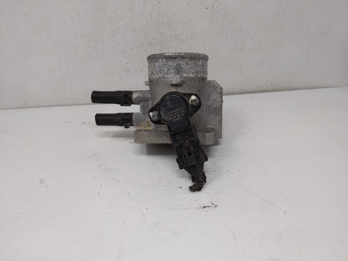 2006-2011 Kia Rio Throttle Body P/N:35170-26900 35100-26860 Fits Fits 2006 2007 2008 2009 2010 2011 OEM Used Auto Parts - Oe