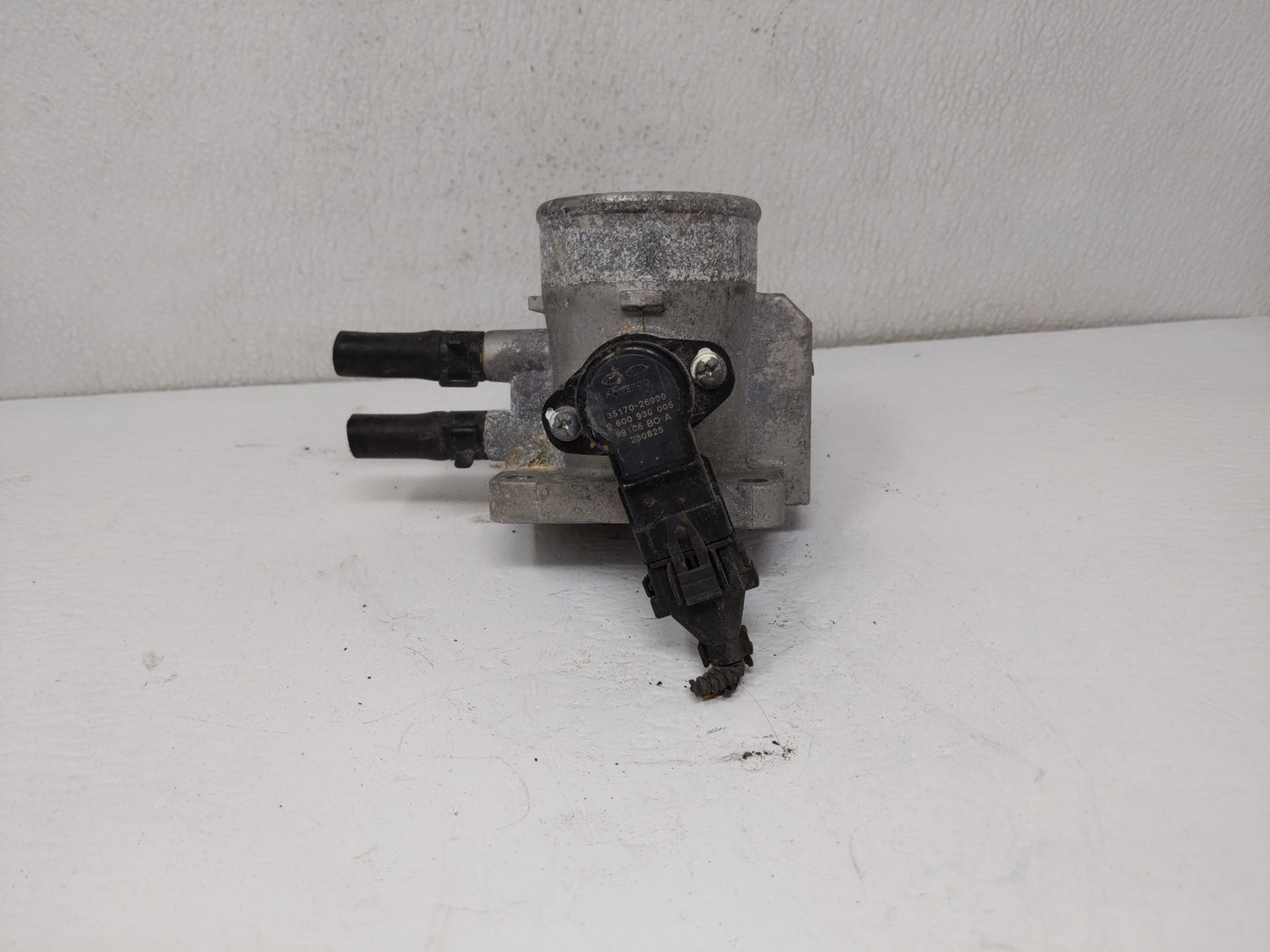 2006-2011 Kia Rio Throttle Body P/N:35170-26900 35100-26860 Fits Fits 2006 2007 2008 2009 2010 2011 OEM Used Auto Parts - Oe