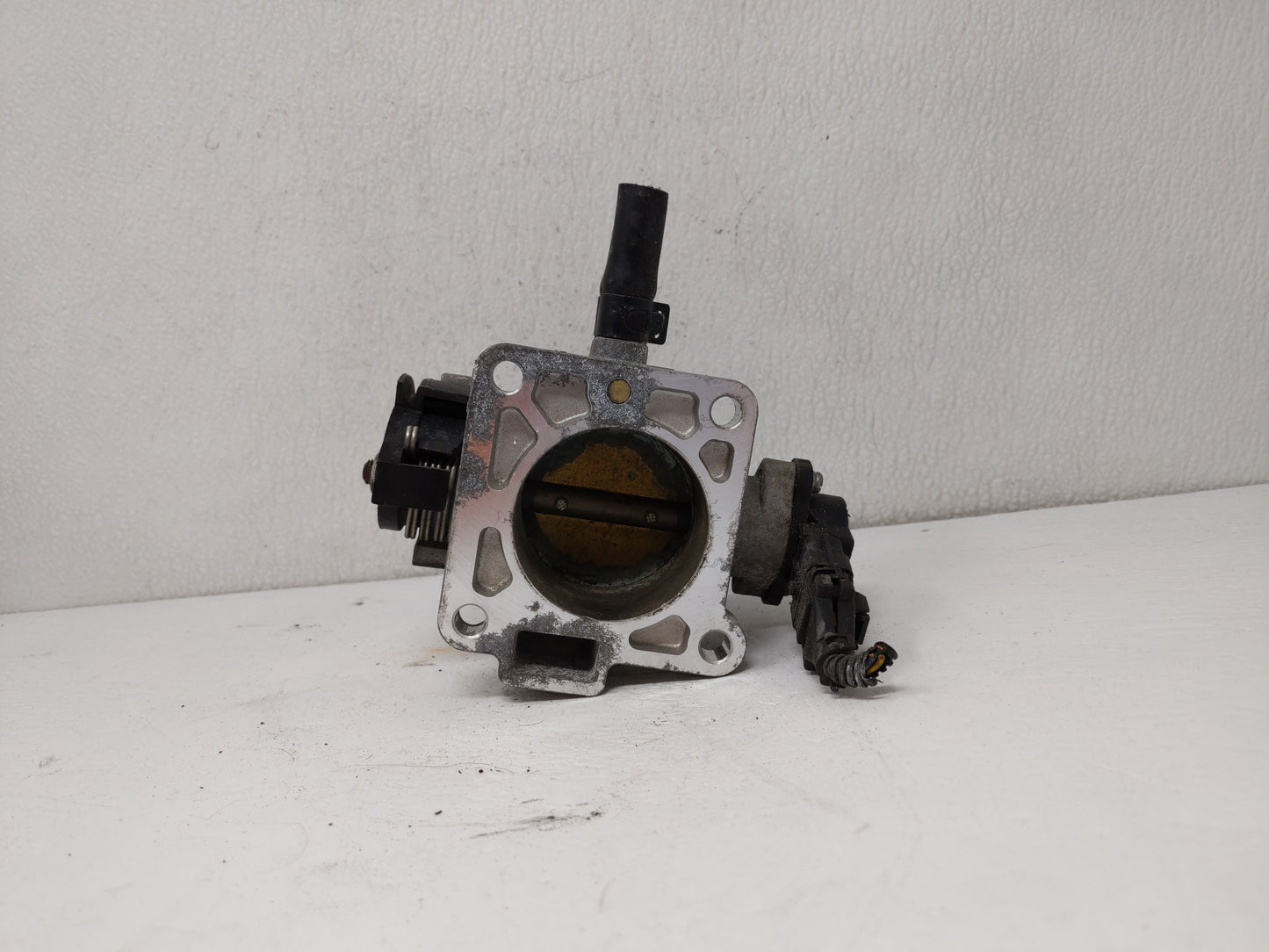 2006-2011 Kia Rio Throttle Body P/N:35170-26900 35100-26860 Fits Fits 2006 2007 2008 2009 2010 2011 OEM Used Auto Parts - Oe