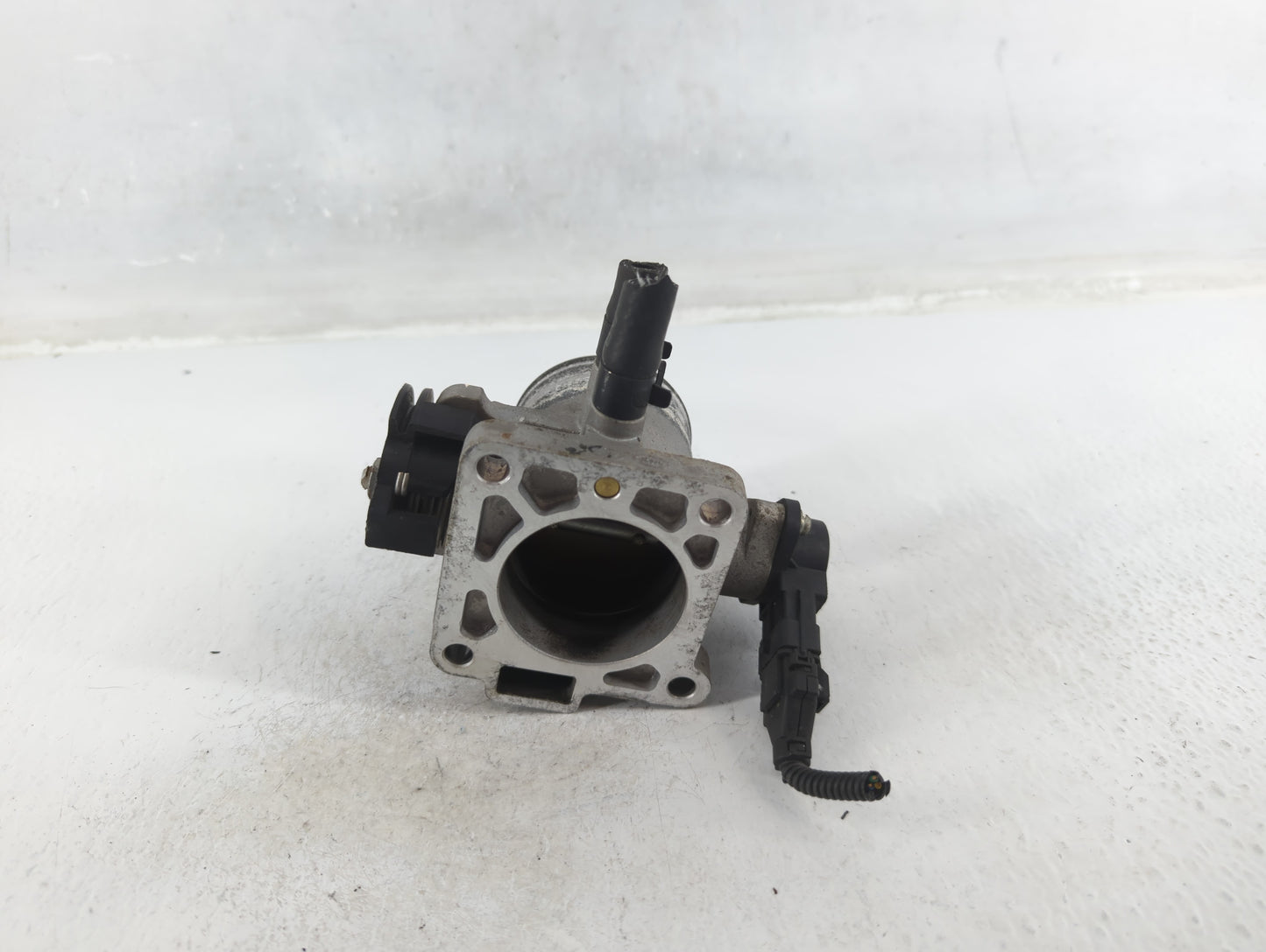 2006-2011 Kia Rio Throttle Body Fits Fits 2006 2007 2008 2009 2010 2011 OEM Used Auto Parts - Oemusedautoparts1.com