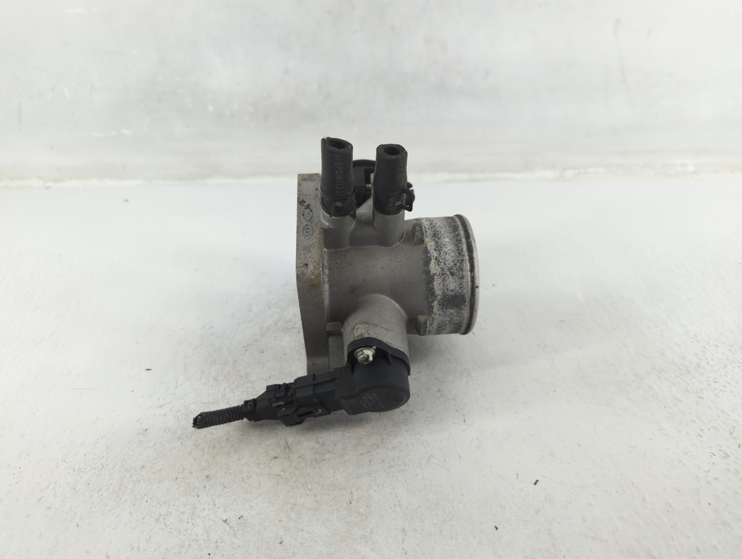 2006-2011 Kia Rio Throttle Body Fits Fits 2006 2007 2008 2009 2010 2011 OEM Used Auto Parts - Oemusedautoparts1.com