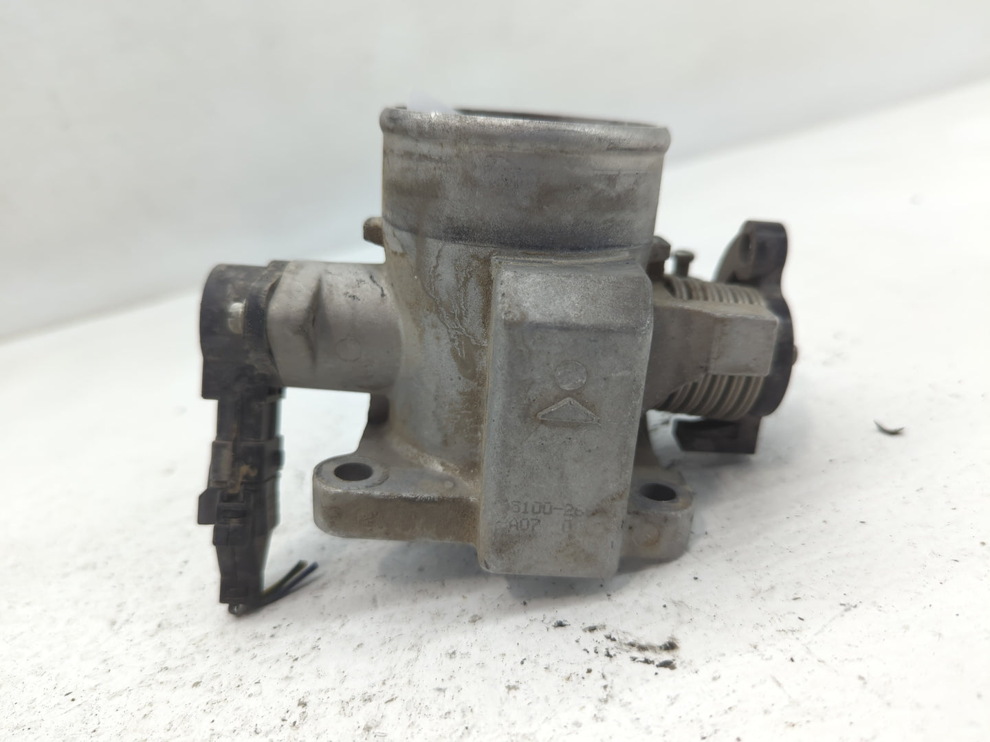 2006-2011 Kia Rio Throttle Body P/N:9 600 930 005 35170-26900 Fits Fits 2006 2007 2008 2009 2010 2011 OEM Used Auto Parts - 