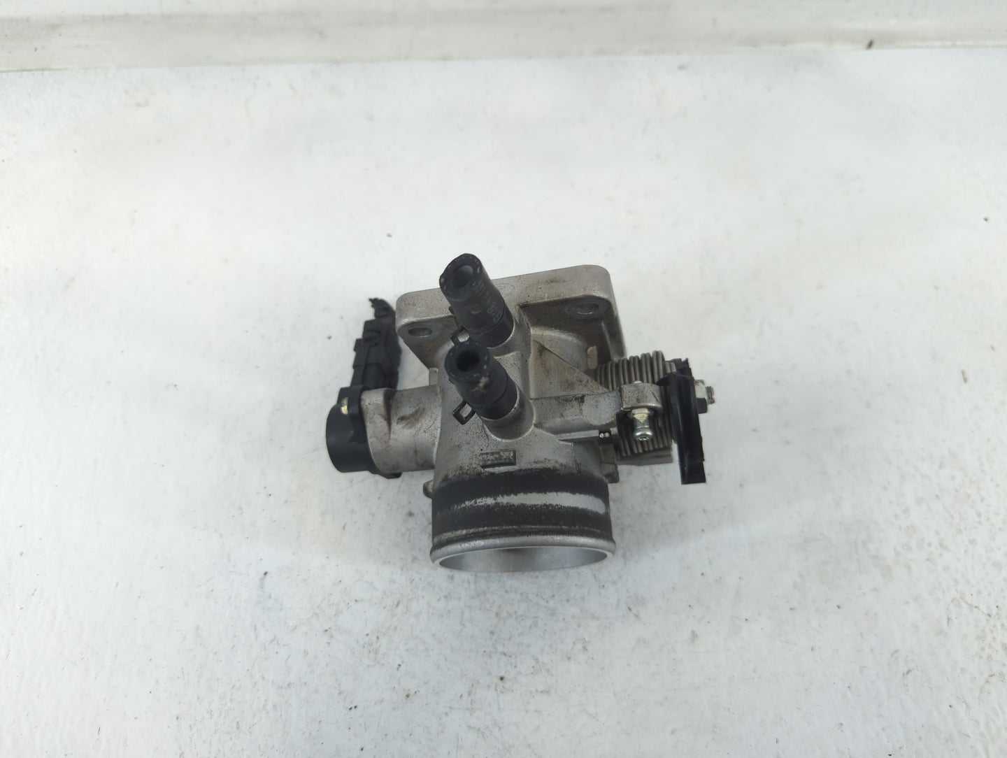2006-2011 Kia Rio Throttle Body P/N:35170-26900 Fits Fits 2006 2007 2008 2009 2010 2011 OEM Used Auto Parts - Oemusedautopar