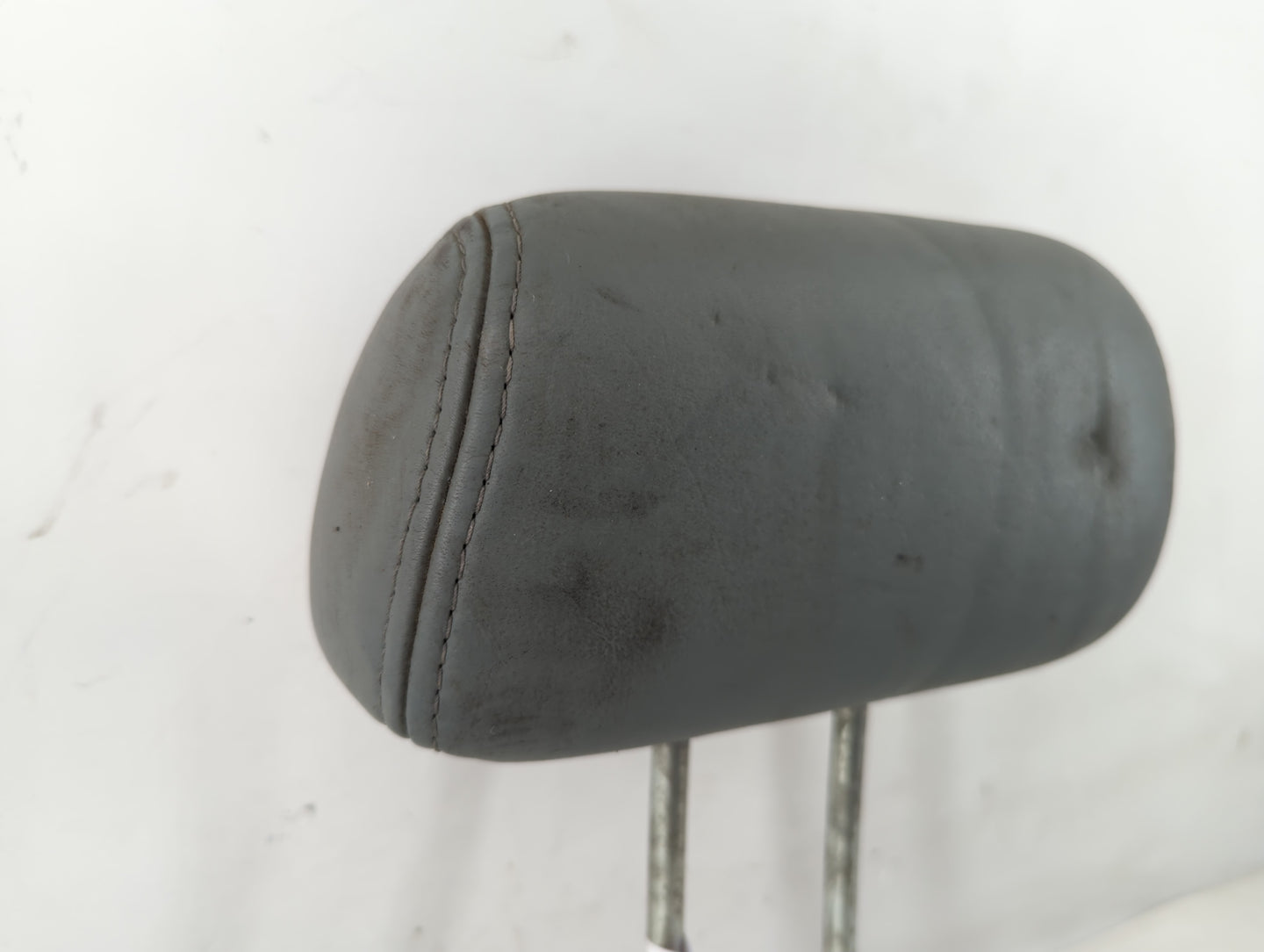 2006-2011 Kia Rio Headrest Head Rest Front Driver Passenger Seat Fits Fits 2006 2007 2008 2009 2010 2011 OEM Used Auto Parts