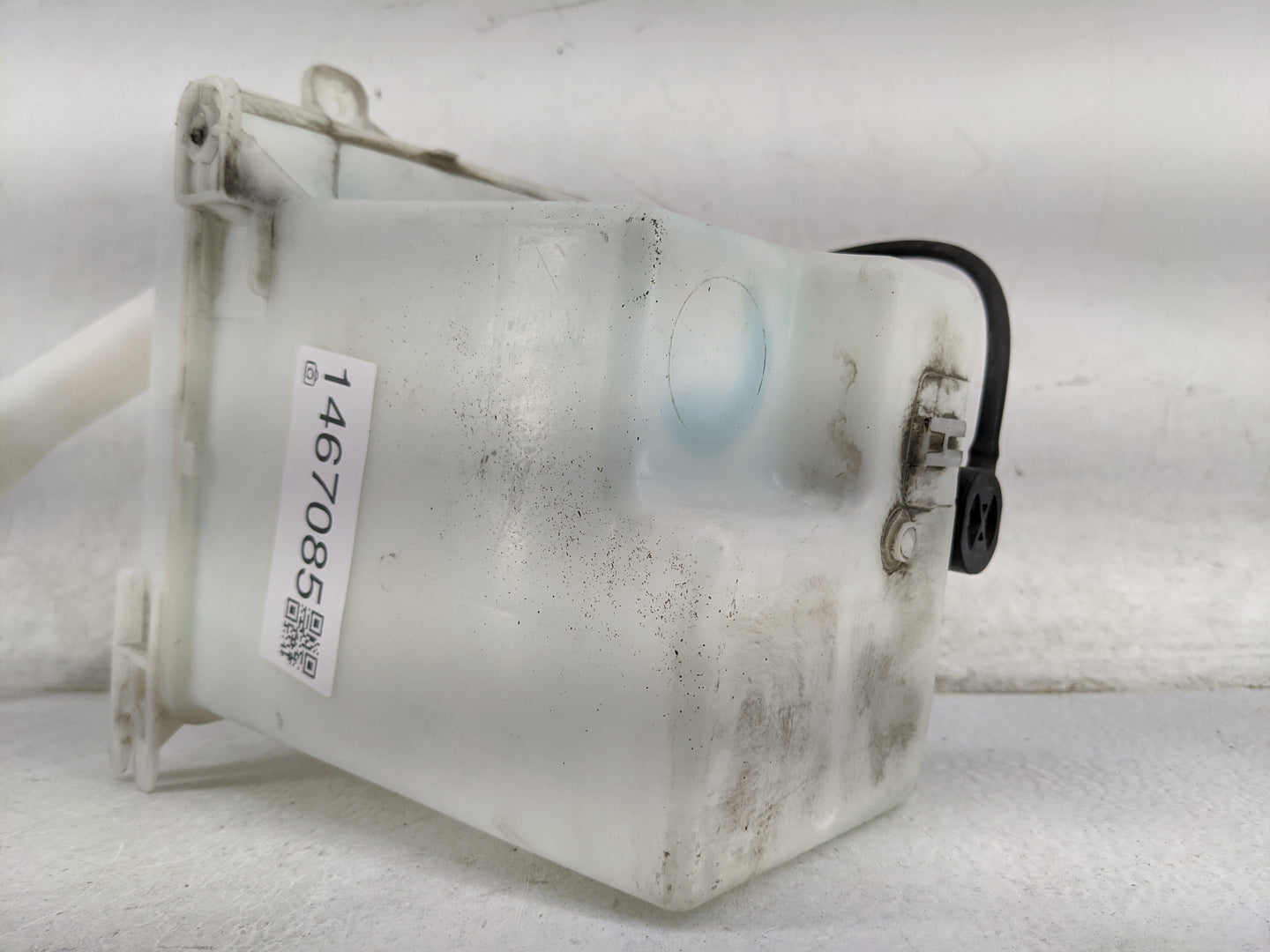 Kia Rio5 Windshield Washer Fluid Reservoir Bottle Oem - Oemusedautoparts1.com