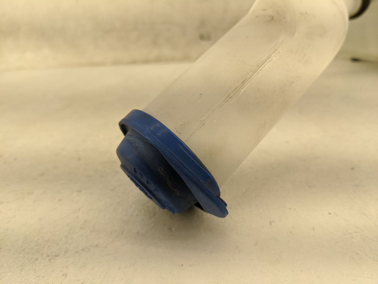 Kia Rio5 Windshield Washer Fluid Reservoir Bottle Oem - Oemusedautoparts1.com