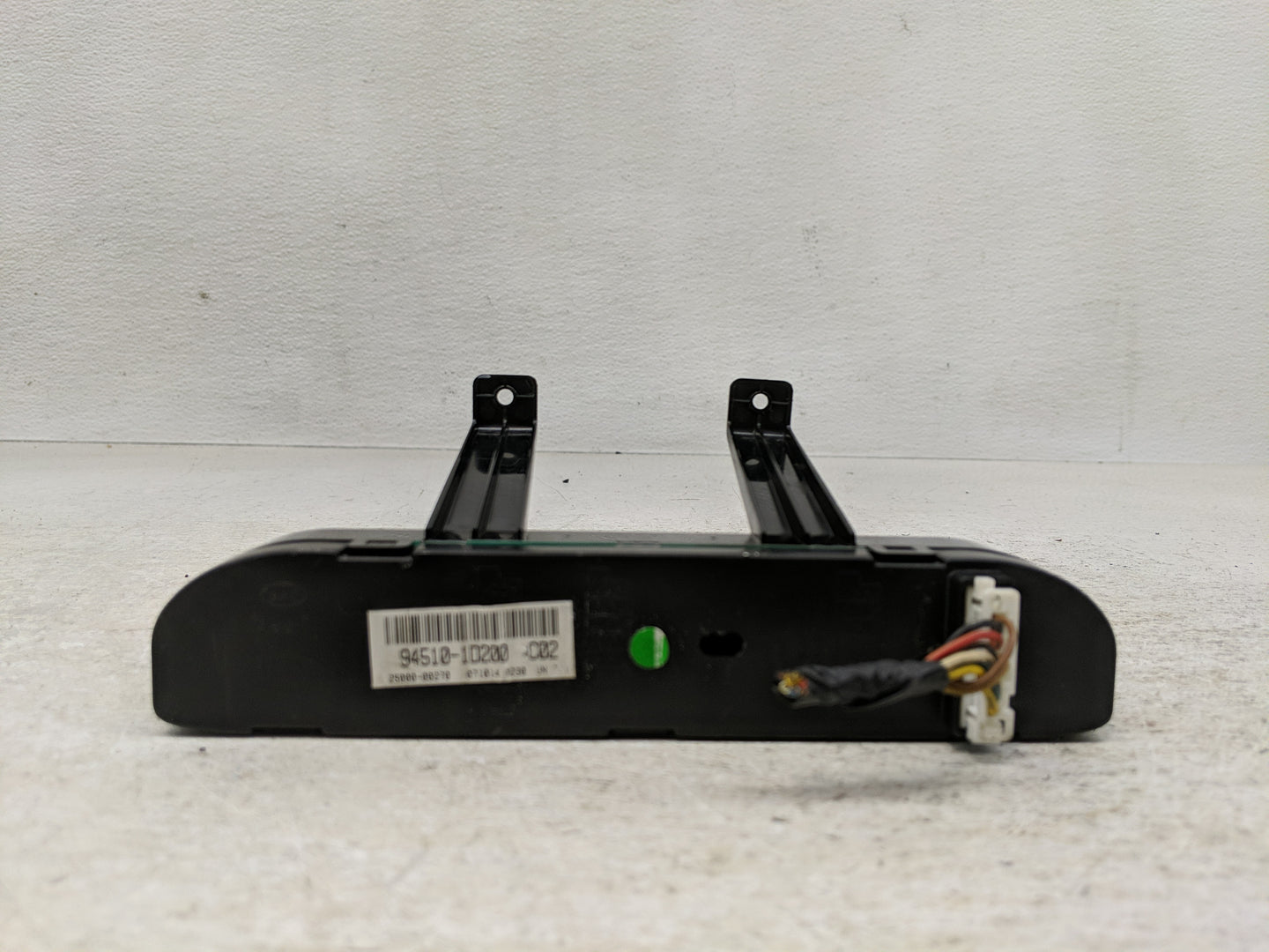 2007-2012 Kia Rondo Information Display Screen - Oemusedautoparts1.com