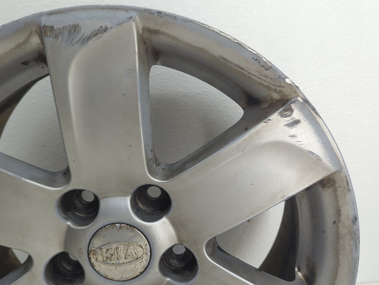 2007-2011 Kia Rondo Oem Wheel Rim 900211 - Oemusedautoparts1.com