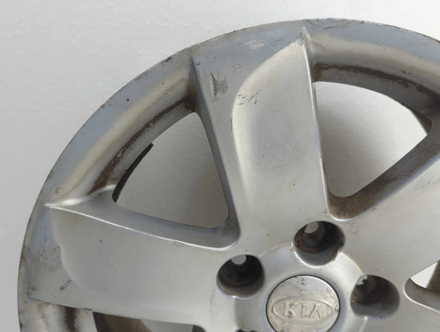 2007-2011 Kia Rondo Oem Wheel Rim 900212 - Oemusedautoparts1.com