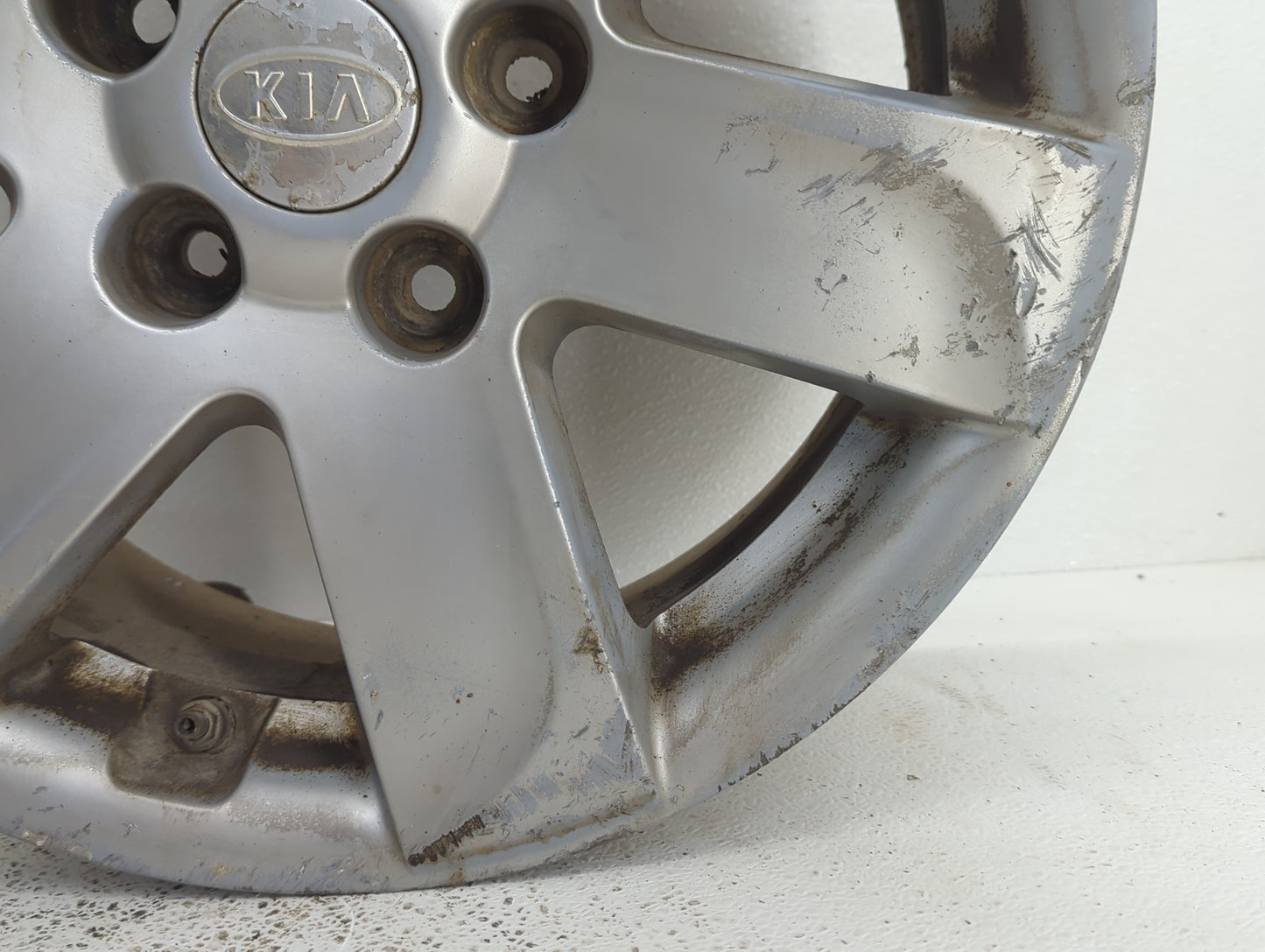 2007-2011 Kia Rondo Oem Wheel Rim 900212 - Oemusedautoparts1.com