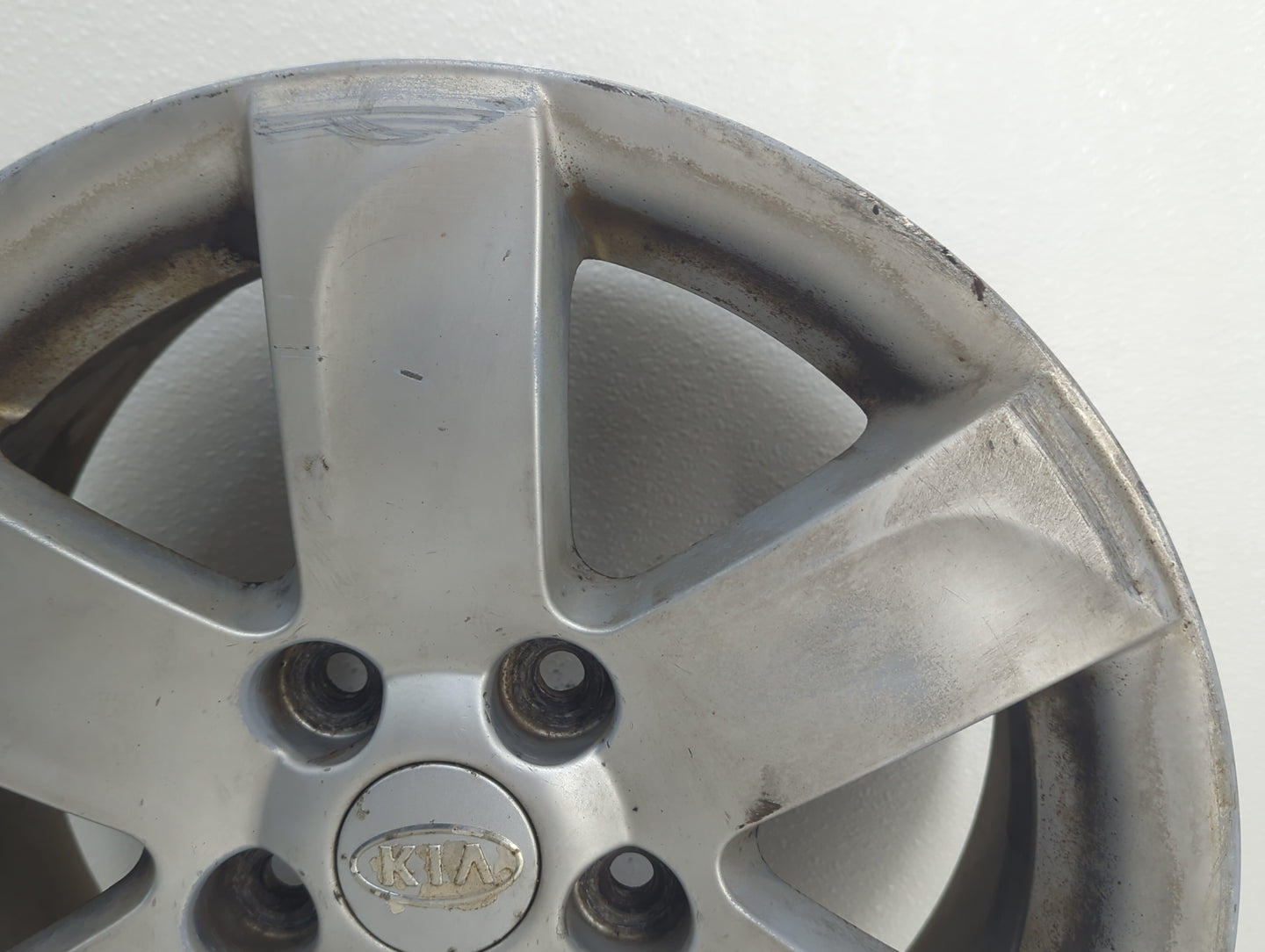 2007-2011 Kia Rondo Oem Wheel Rim 900214 - Oemusedautoparts1.com