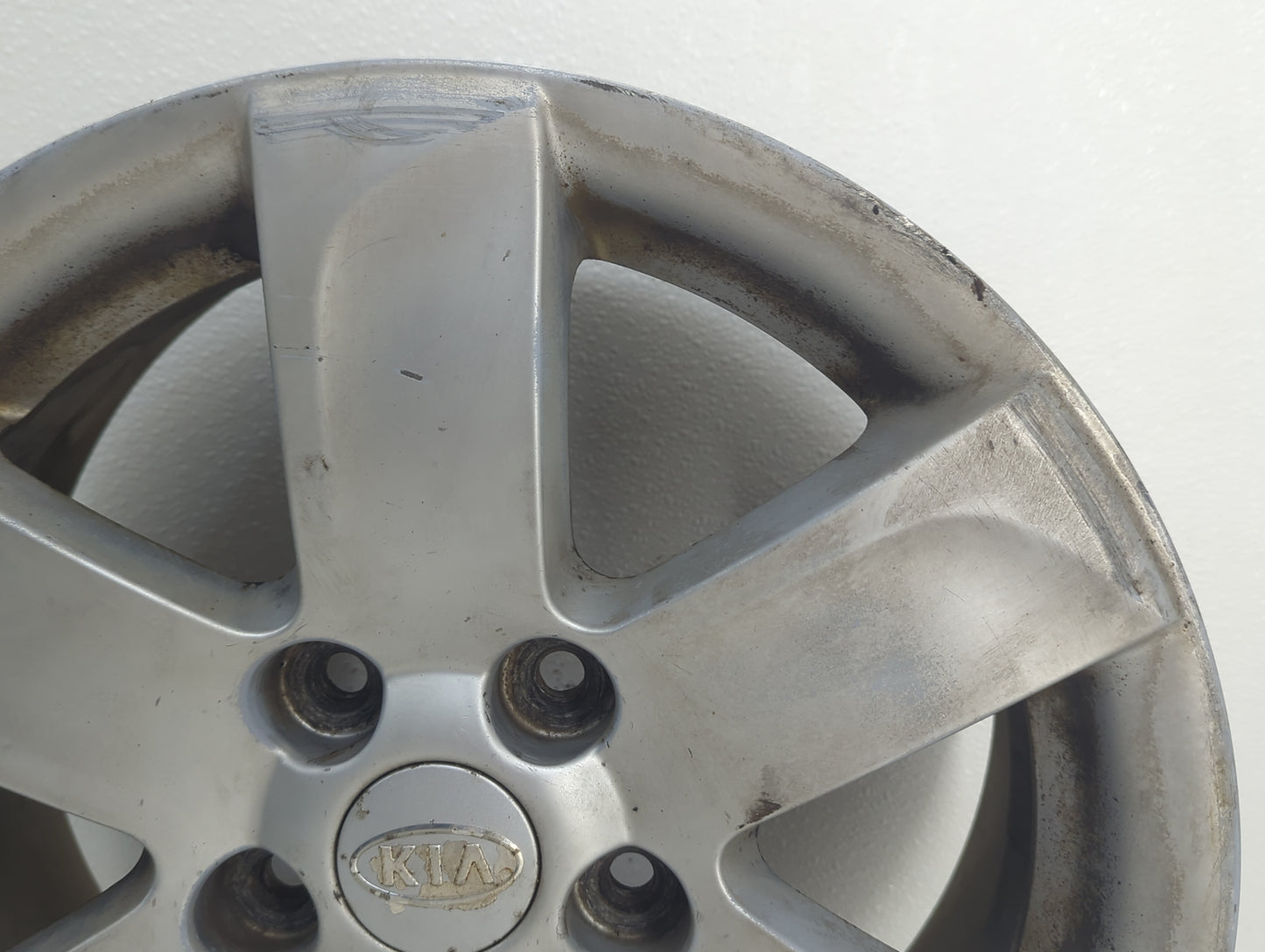 2007-2011 Kia Rondo Oem Wheel Rim 900214 - Oemusedautoparts1.com
