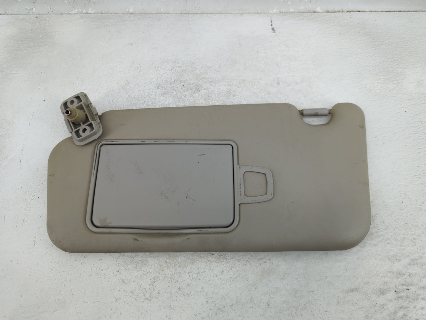 2007-2012 Kia Rondo Sun Visor Shade Replacement Driver Left Mirror Fits Fits 2007 2008 2009 2010 2011 2012 OEM Used Auto Par