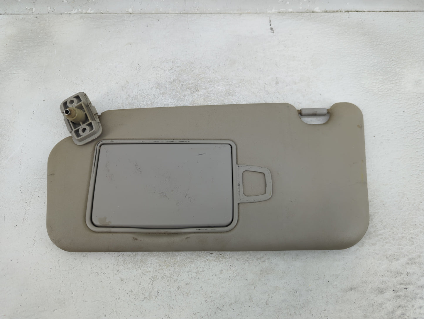 2007-2012 Kia Rondo Sun Visor Shade Replacement Driver Left Mirror Fits Fits 2007 2008 2009 2010 2011 2012 OEM Used Auto Par