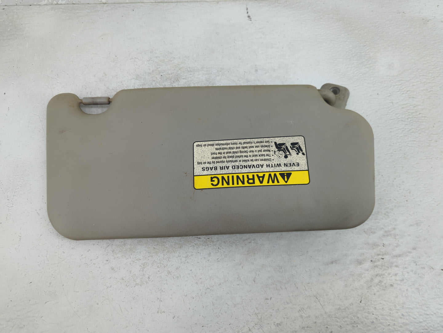 2007-2012 Kia Rondo Sun Visor Shade Replacement Driver Left Mirror Fits Fits 2007 2008 2009 2010 2011 2012 OEM Used Auto Par