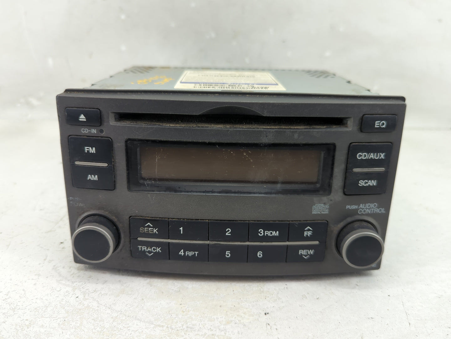 2007-2008 Kia Rondo Radio AM FM Cd Player Receiver Replacement P/N:96140-1D1013W Fits Fits 2007 2008 OEM Used Auto Parts - O