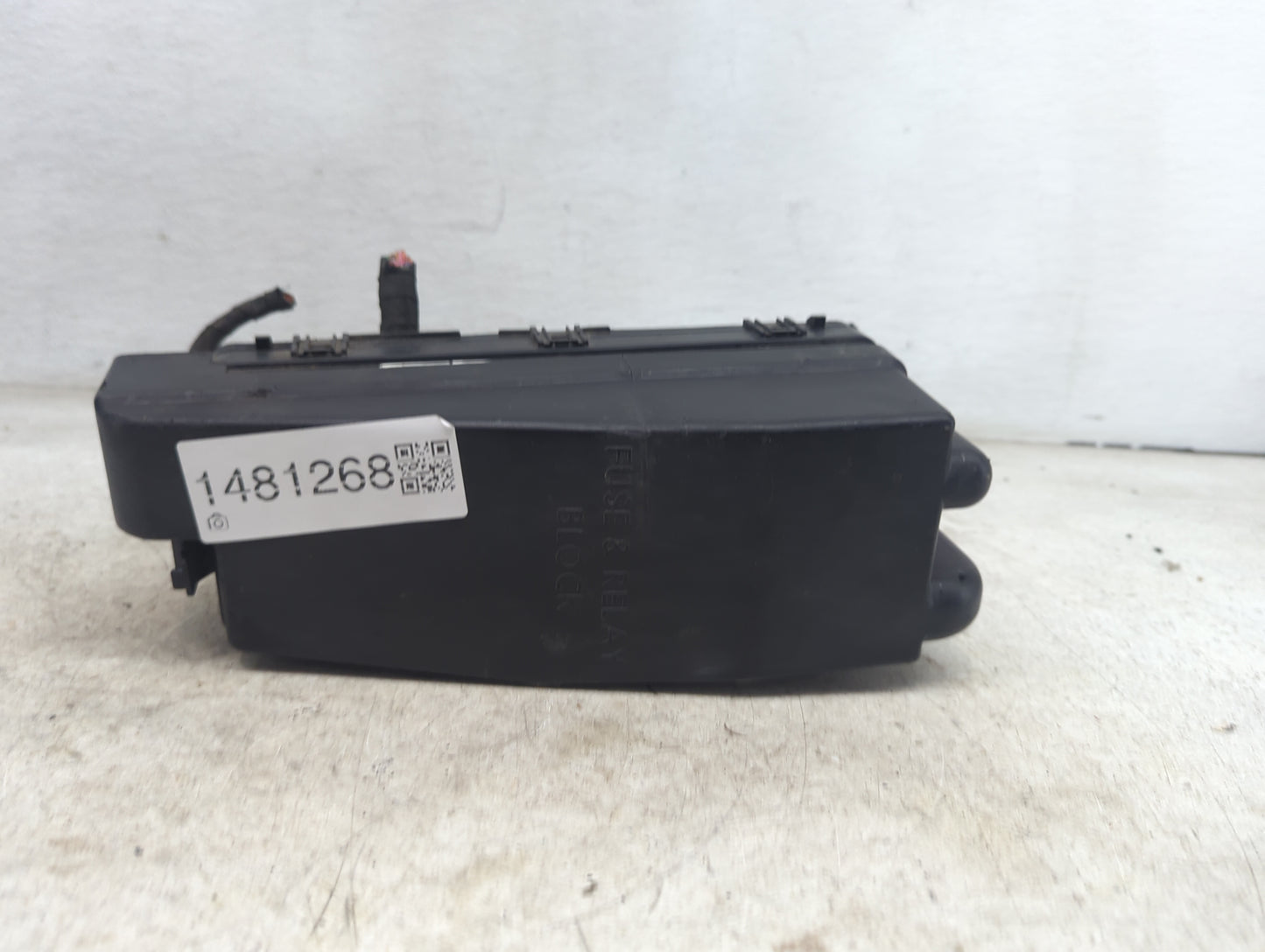 2006-2010 Kia Sedona Fusebox Fuse Box Panel Relay Module Fits Fits 2006 2007 2008 2009 2010 OEM Used Auto Parts - Oemusedaut