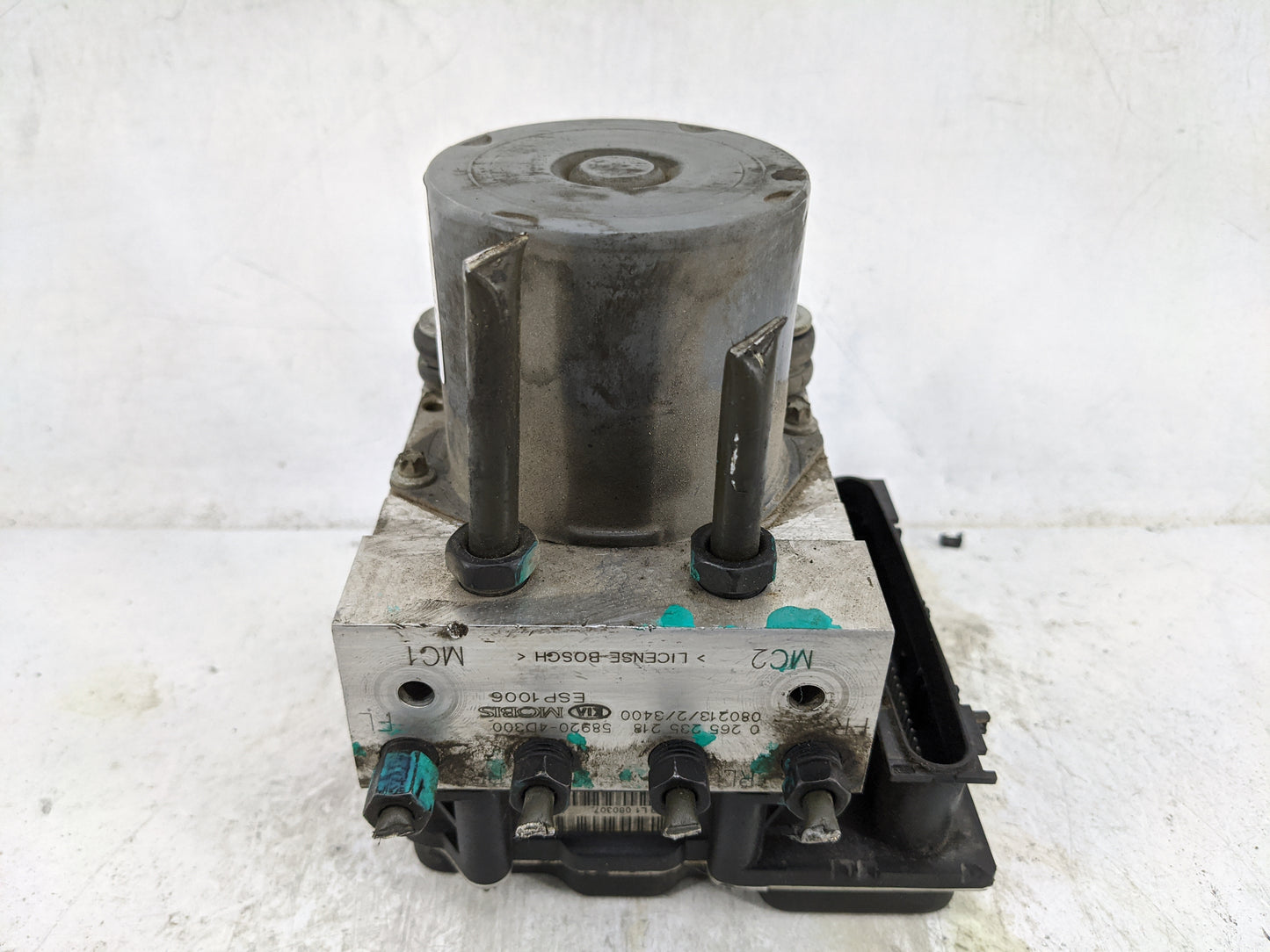 2006 Kia Sedona ABS Pump Control Module Replacement P/N:0265235218 58920-4D300, ESP1006, 080213/2/3400, 0265960616 Fits Fits