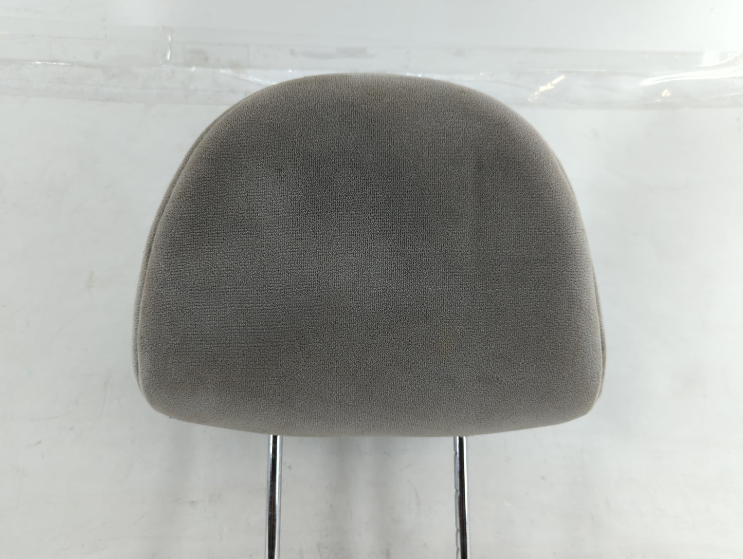 2006-2009 Kia Sedona Headrest Head Rest Front Driver Passenger Seat Fits Fits 2006 2007 2008 2009 OEM Used Auto Parts - Oemu