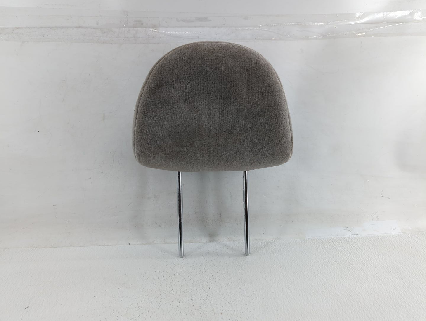 2006-2009 Kia Sedona Headrest Head Rest Front Driver Passenger Seat Fits Fits 2006 2007 2008 2009 OEM Used Auto Parts - Oemu