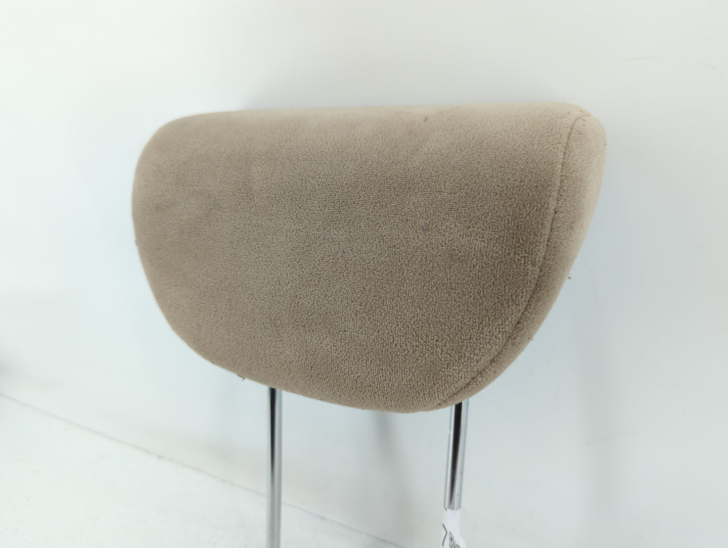 2006-2009 Kia Sedona Headrest Head Rest Front Driver Passenger Seat Fits Fits 2006 2007 2008 2009 OEM Used Auto Parts - Oemu