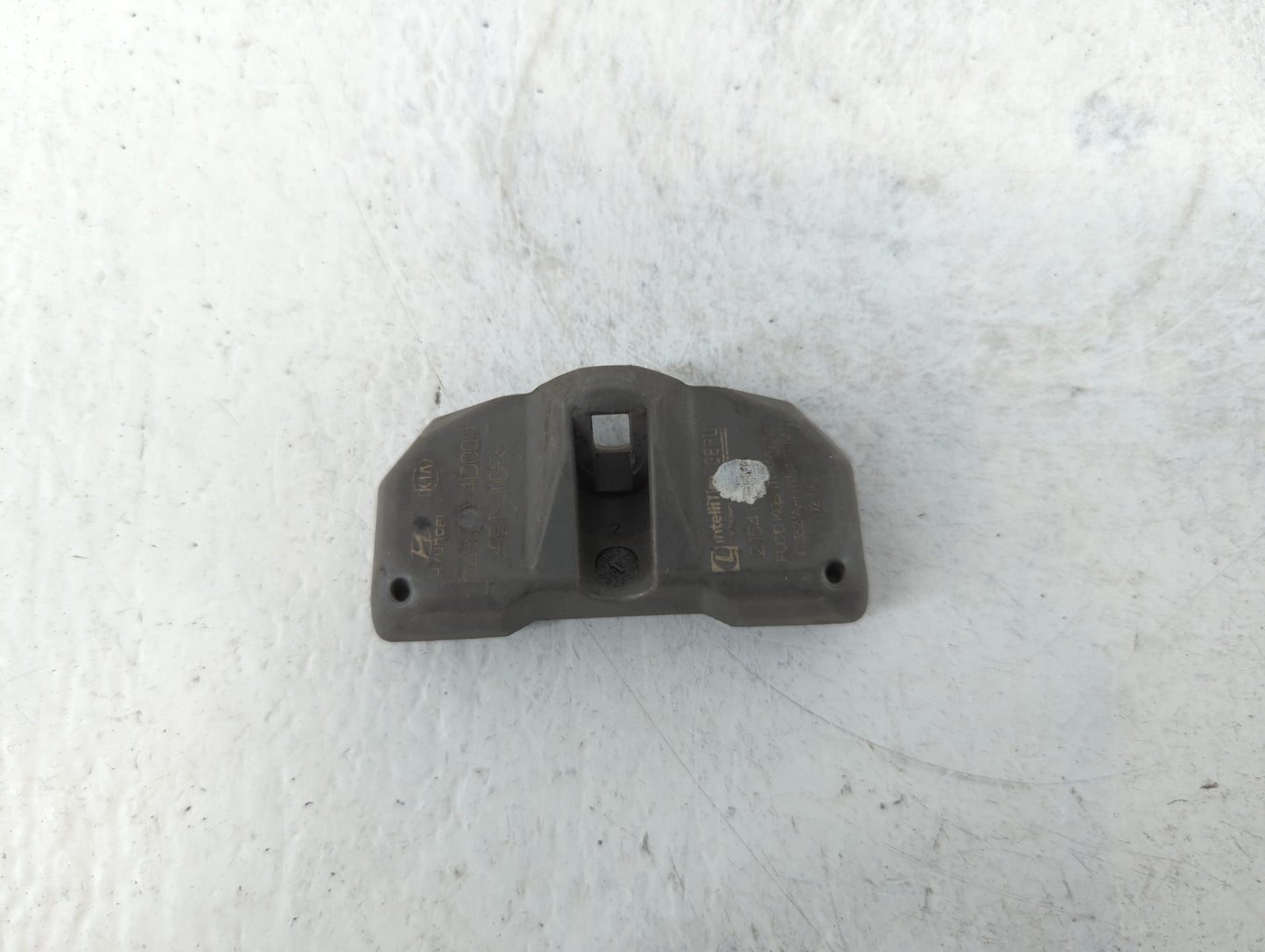 2008 Kia Sedona Tire Pressure Monitoring System Sensor Tpms - Oemusedautoparts1.com