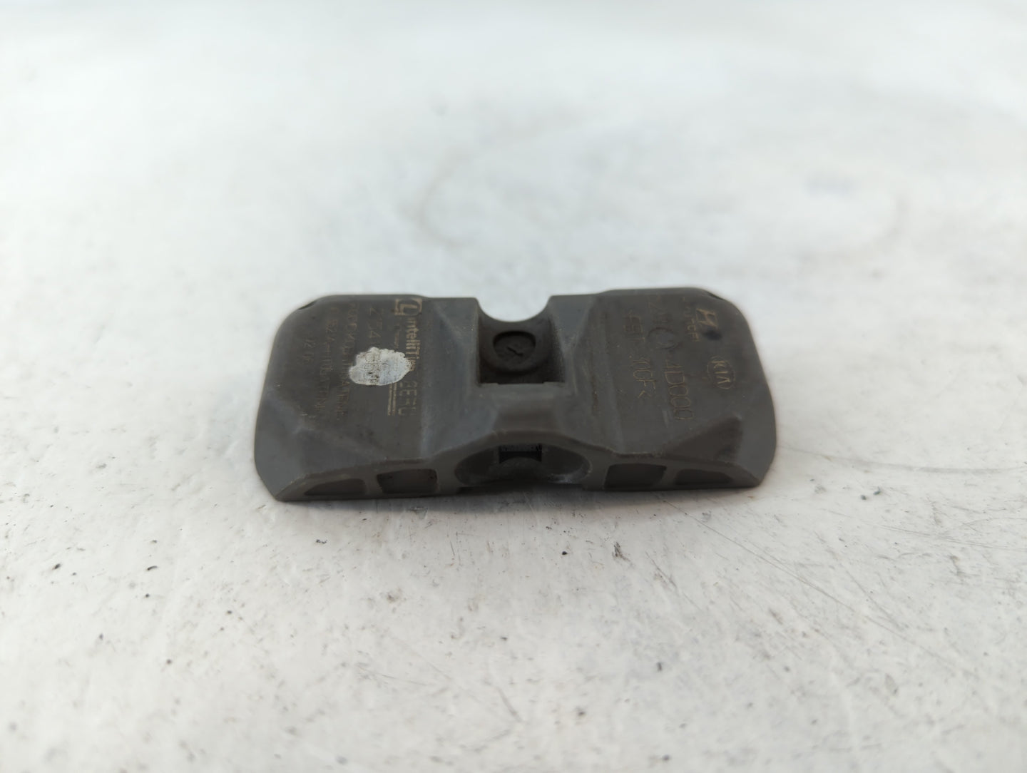 2008 Kia Sedona Tire Pressure Monitoring System Sensor Tpms - Oemusedautoparts1.com