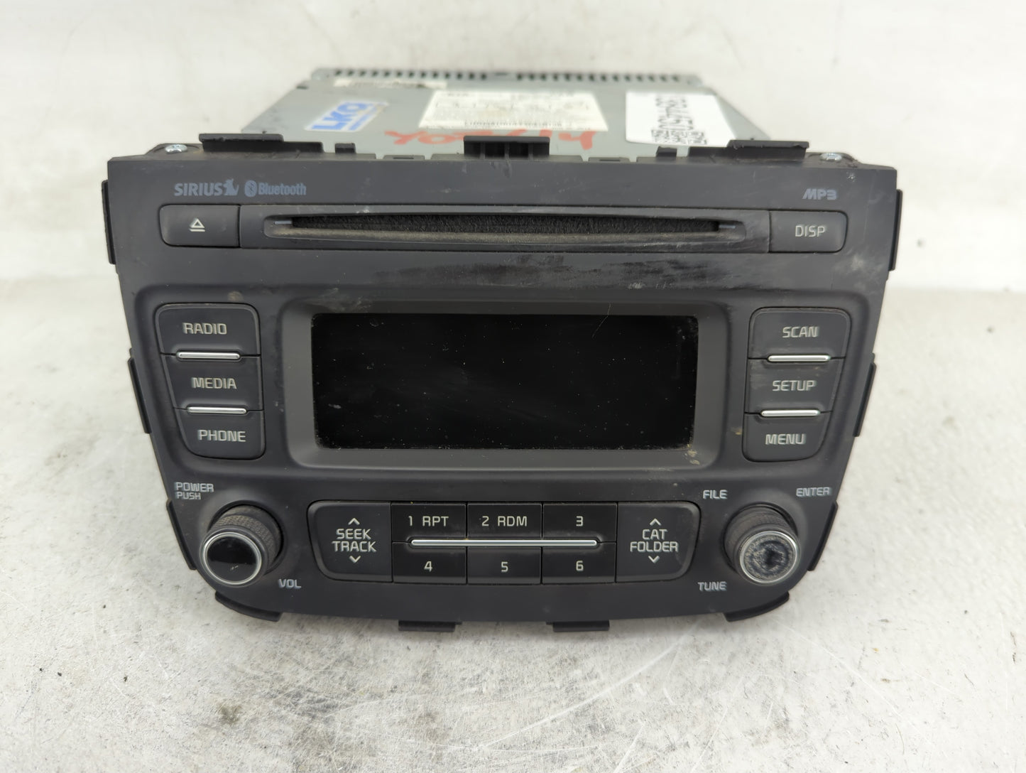 2007-2008 Kia Sorento Radio AM FM Cd Player Receiver Replacement P/N:96170-1UBB1VA Fits Fits 2007 2008 OEM Used Auto Parts -