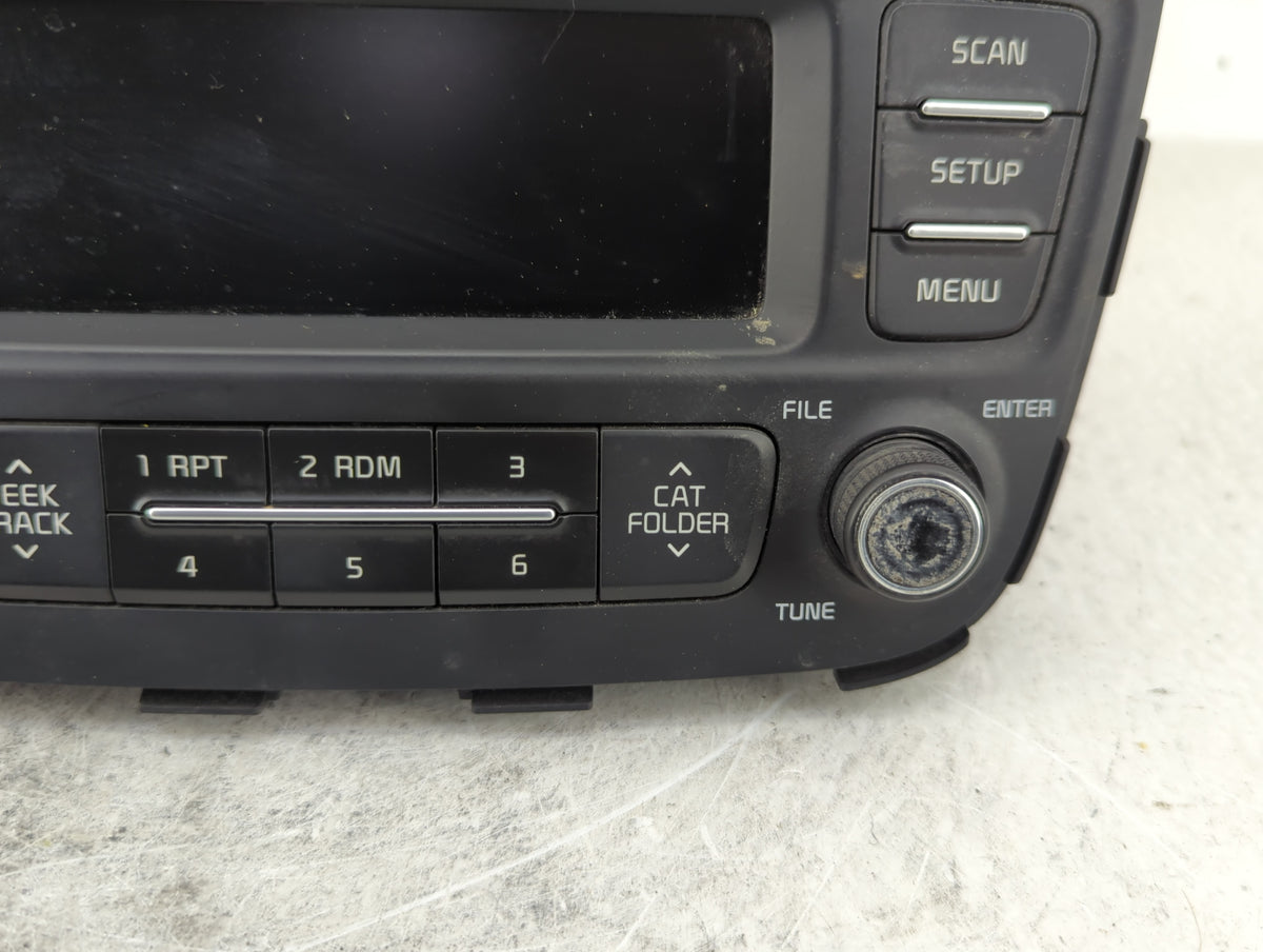 2007-2008 Kia Sorento Radio AM FM Cd Player Receiver Replacement P/N:96170-1UBB1VA Fits 2007 2008 OEM Used Auto Parts - Oemu
