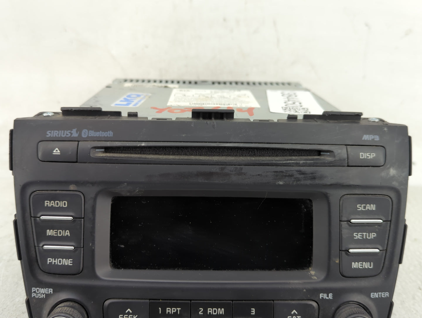 2007-2008 Kia Sorento Radio AM FM Cd Player Receiver Replacement P/N:96170-1UBB1VA Fits Fits 2007 2008 OEM Used Auto Parts -