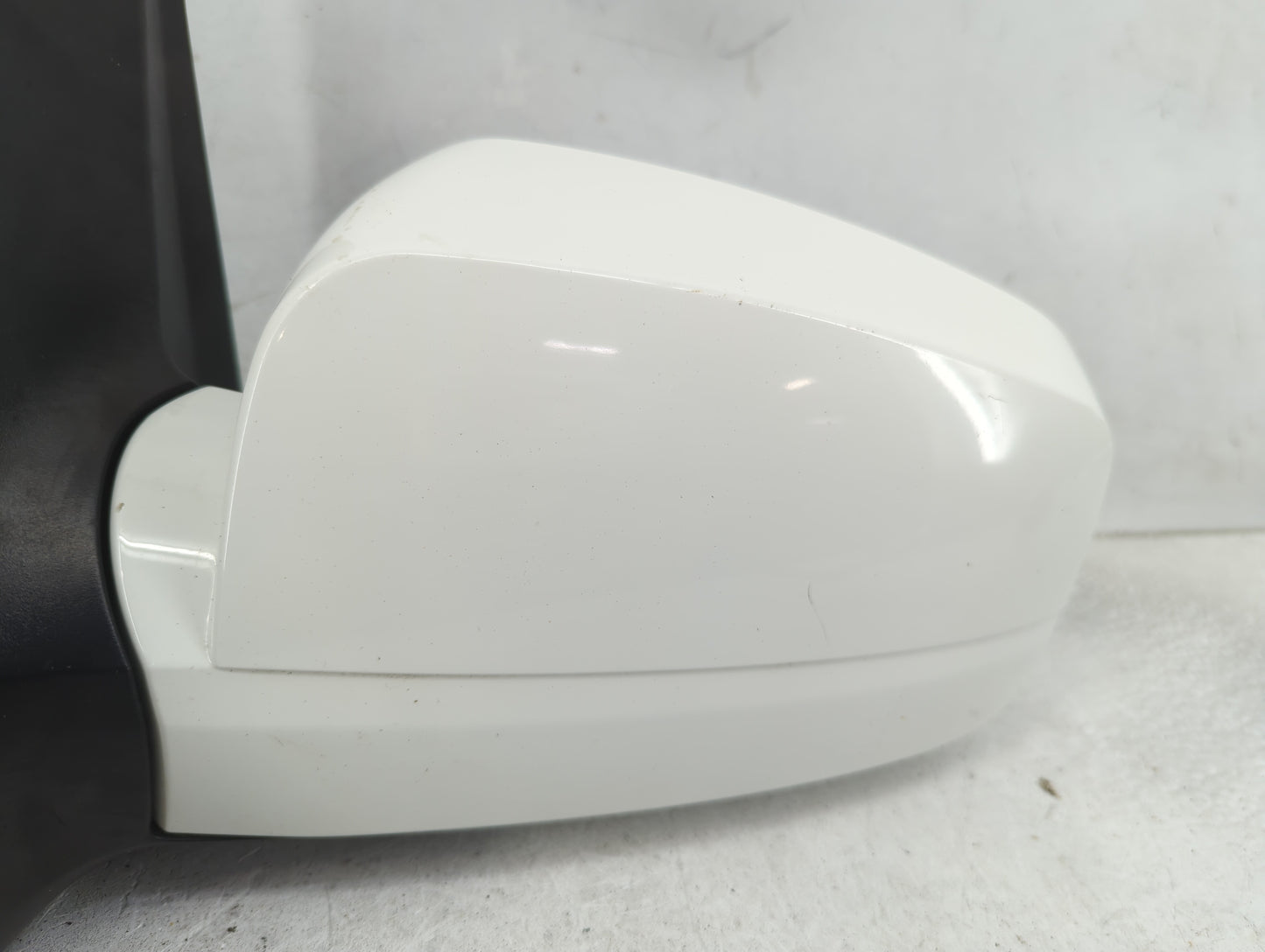 2003-2009 Kia Sorento Driver Side View Mirror - Left Door Mirror OEM Used - Oemusedautoparts1.com