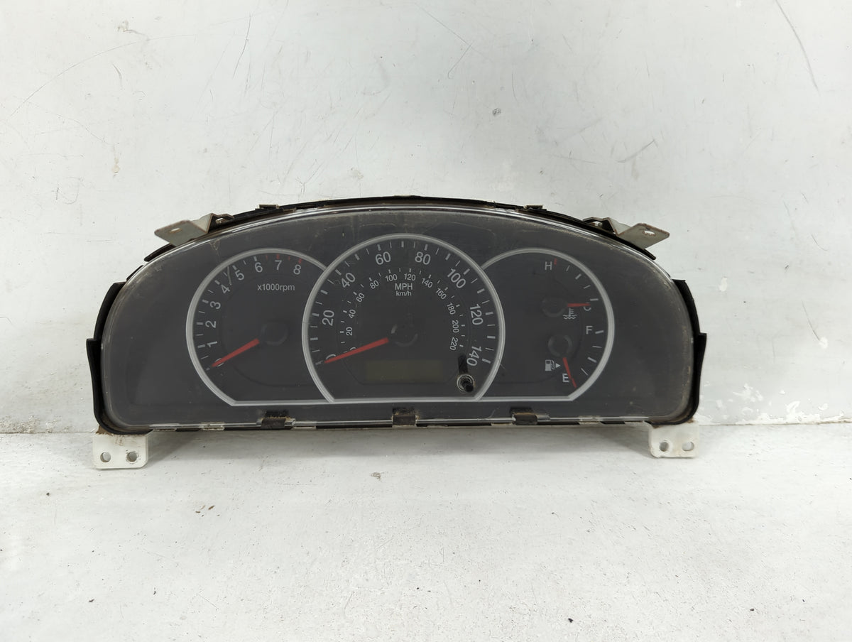 2007-2008 Kia Sorento Instrument Cluster Speedometer Gauges Miles: Fits Fits 2007 2008 OEM Used Auto Parts - Oemusedautopart