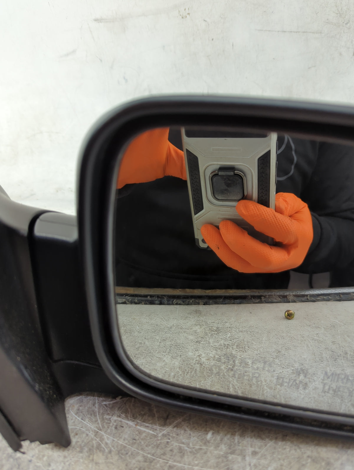 2003-2009 Kia Sorento Passenger Side View Mirror - Right Door Mirror OEM Used - Oemusedautoparts1.com