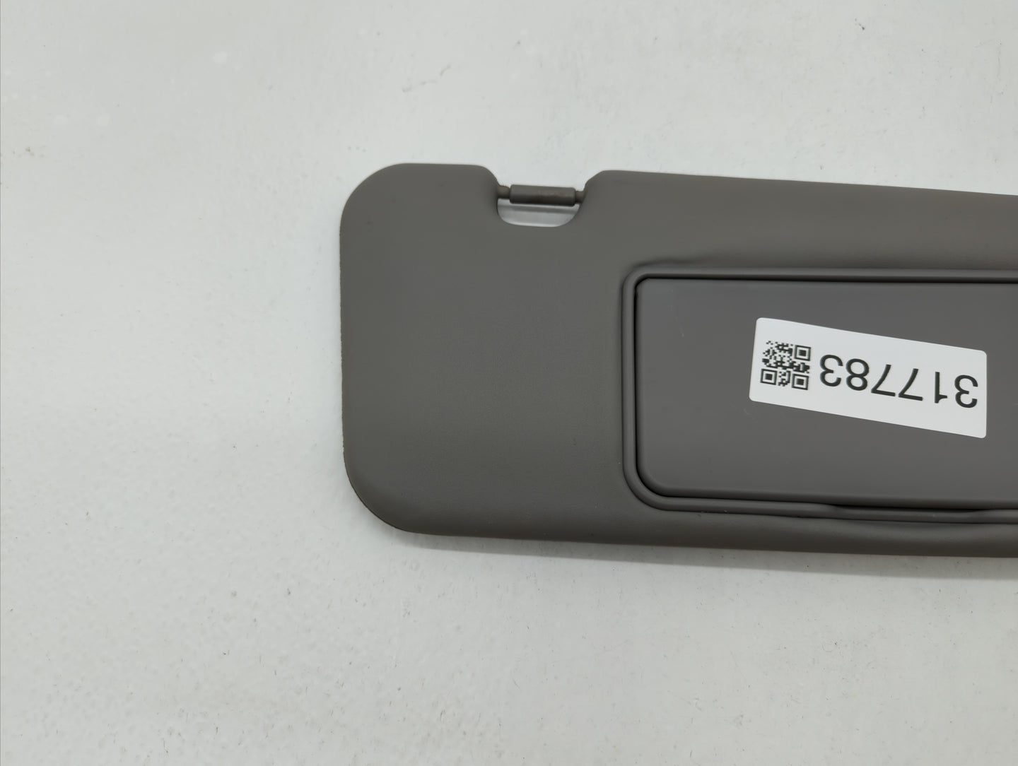 2008-2009 Kia Sorento Sun Visor Shade Replacement Passenger Right Mirror Fits Fits 2008 2009 OEM Used Auto Parts - Oemusedau