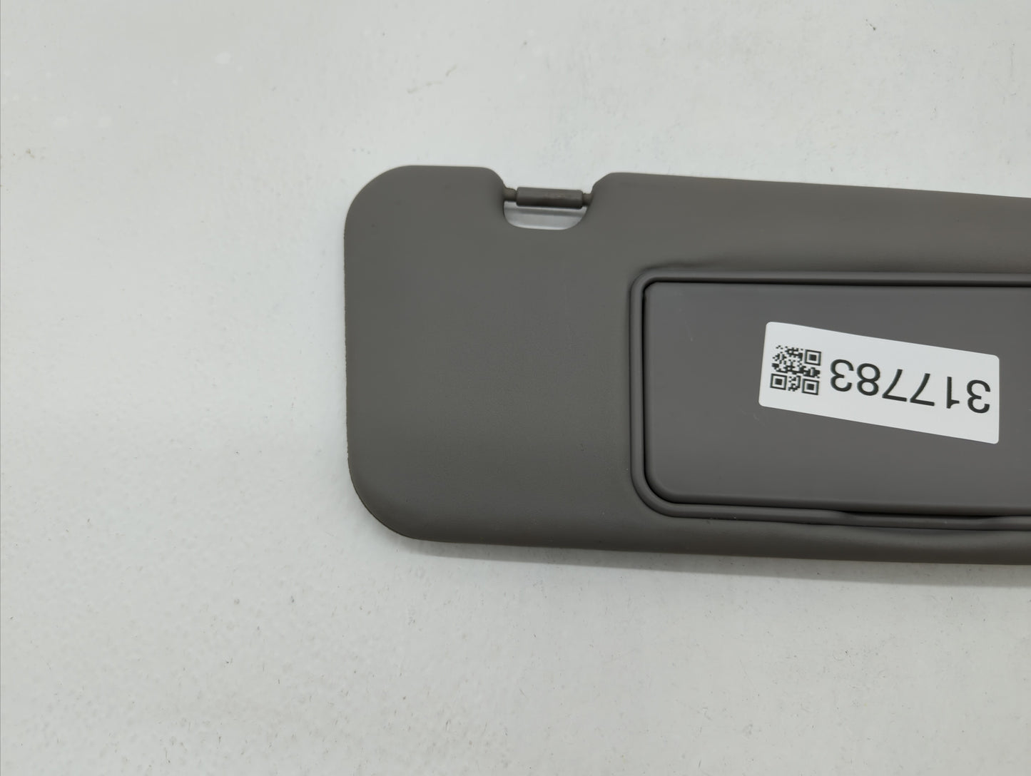 2008-2009 Kia Sorento Sun Visor Shade Replacement Passenger Right Mirror Fits Fits 2008 2009 OEM Used Auto Parts - Oemusedau