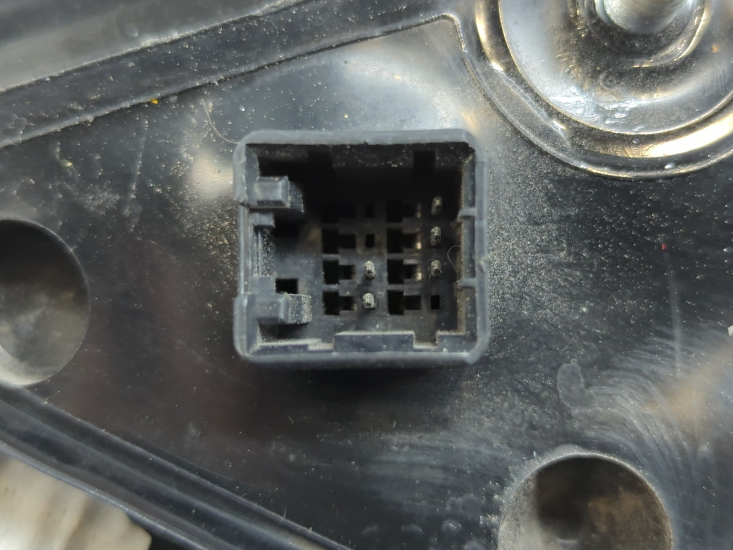 2004-2009 Kia Spectra Passenger Side View Mirror - Right Door Mirror OEM Used - Oemusedautoparts1.com