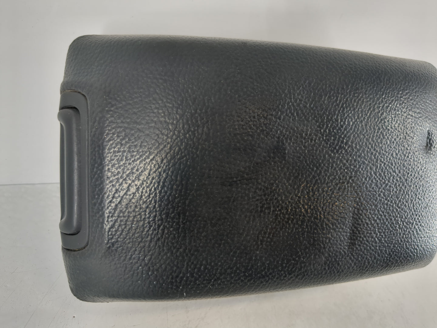 2008 Kia Spectra Center Console Armrest Cover Lid Fits OEM Used Auto Parts - Oemusedautoparts1.com