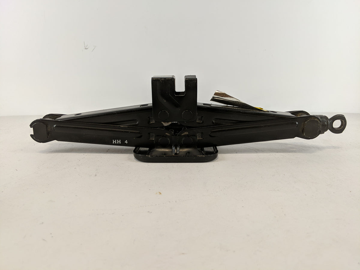 2008 Kia Spectra Spare Scissor Car Jack 1100660 - Oemusedautoparts1.com