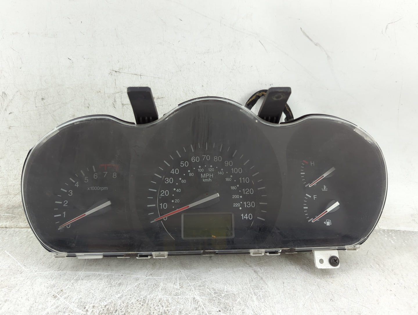 2008-2009 Kia Spectra Instrument Cluster Speedometer Gauges P/N:94021-2F290 Miles: Fits Fits 2008 2009 OEM Used Auto Parts -