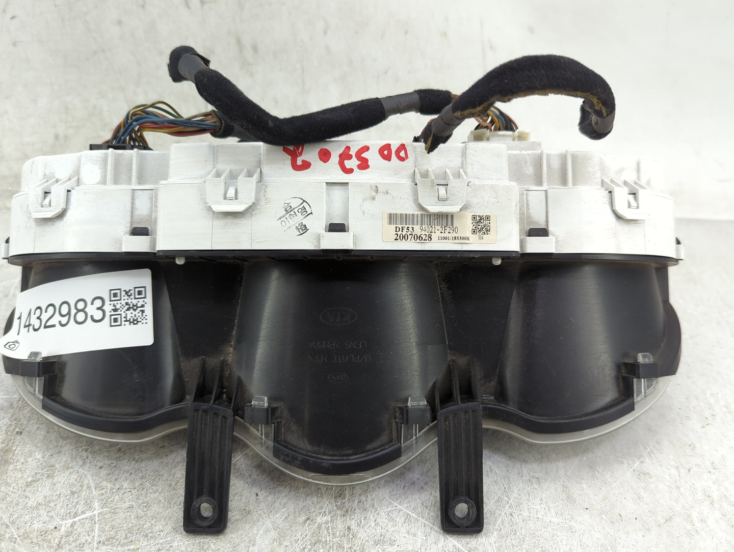 2008-2009 Kia Spectra Instrument Cluster Speedometer Gauges P/N:94021-2F290 Miles: Fits Fits 2008 2009 OEM Used Auto Parts -