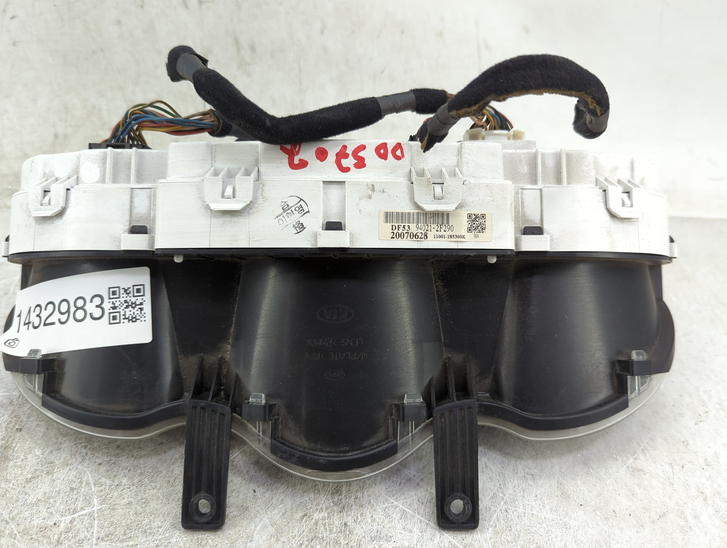 2008-2009 Kia Spectra Instrument Cluster Speedometer Gauges P/N:94021-2F290 Miles: Fits Fits 2008 2009 OEM Used Auto Parts -