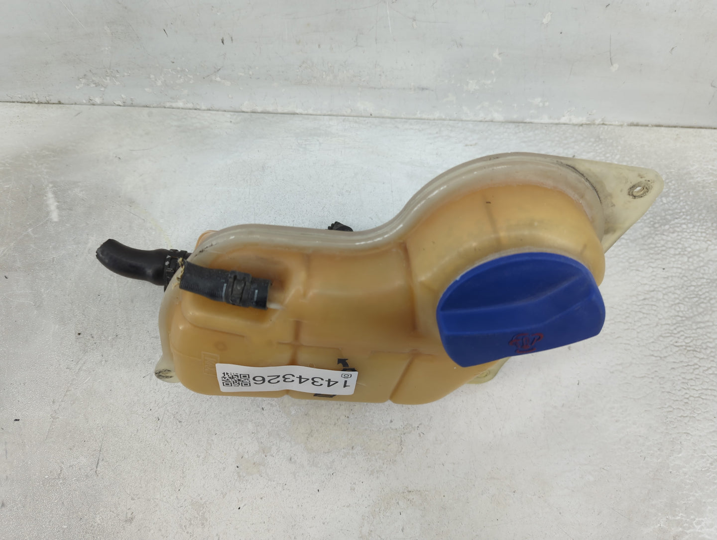 2008-2009 Kia Spectra Windshield Washer Fluid Reservoir Bottle Oem - Oemusedautoparts1.com